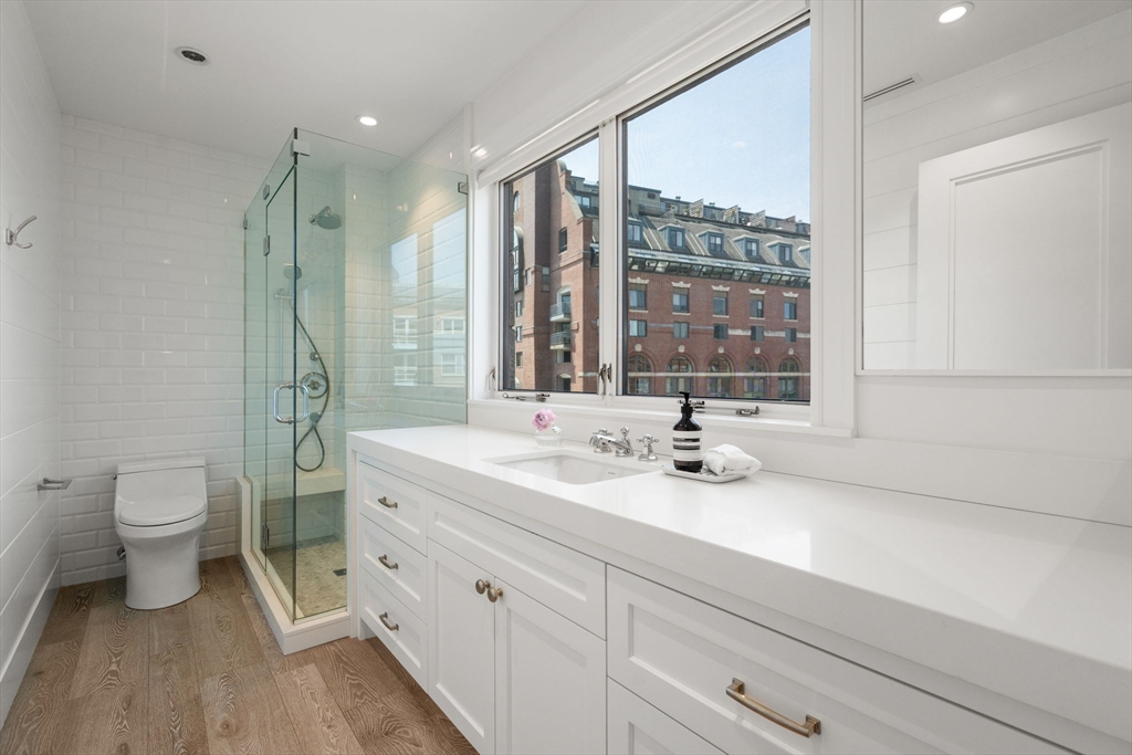 50 Battery Street Unit: 401/501