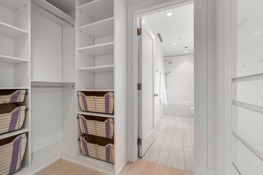 50 Battery Street Unit: 401/501