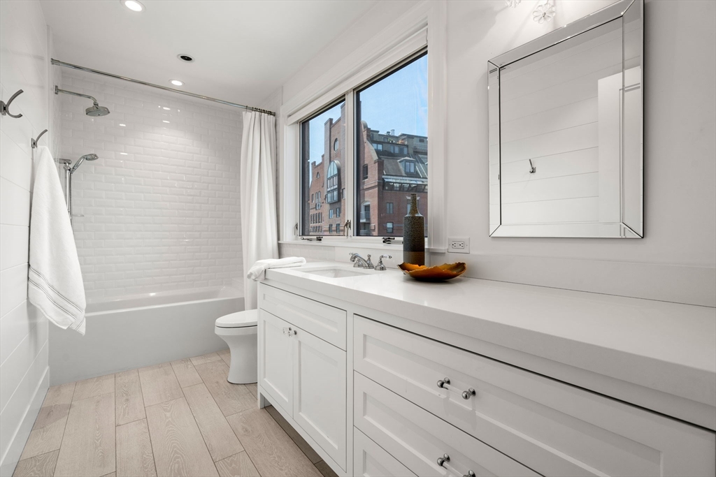 50 Battery Street Unit: 401/501