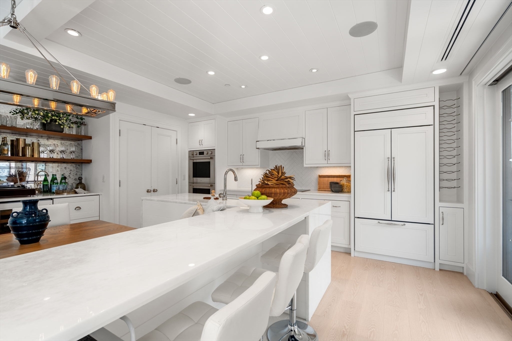50 Battery Street Unit: 401/501