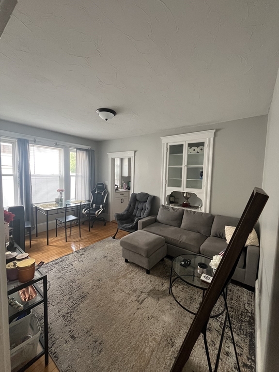 9 Carruth St # 1