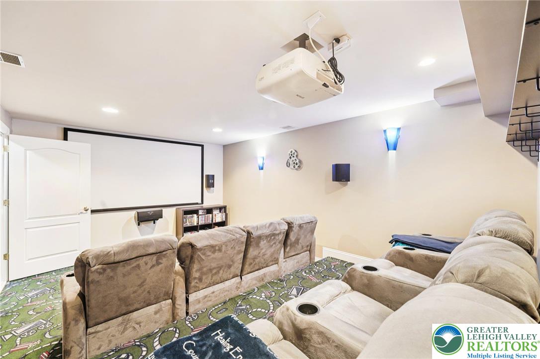 6139 Palomino Drive