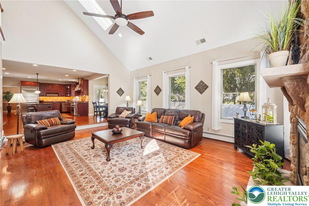 6139 Palomino Drive