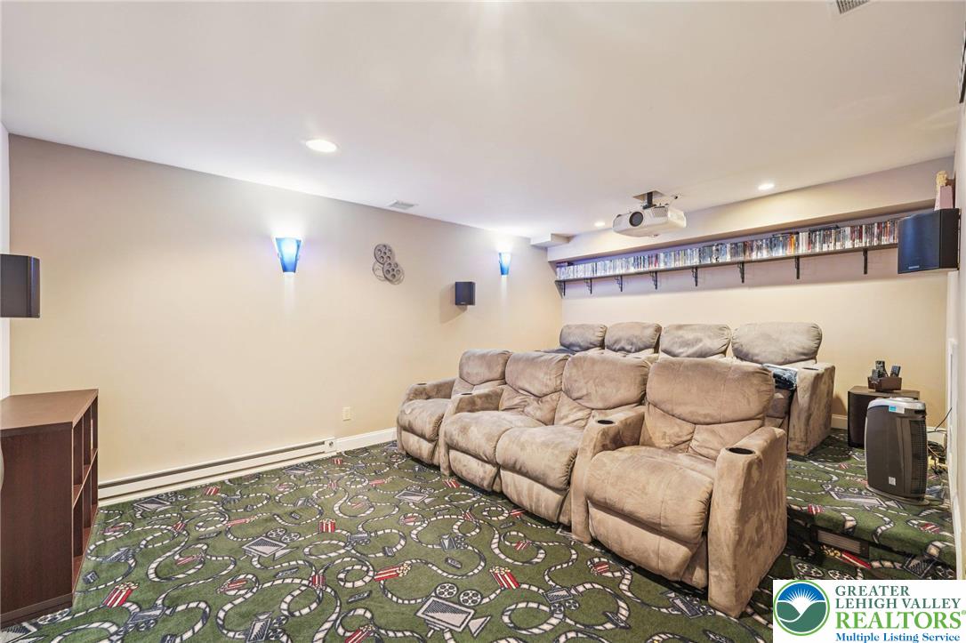 6139 Palomino Drive