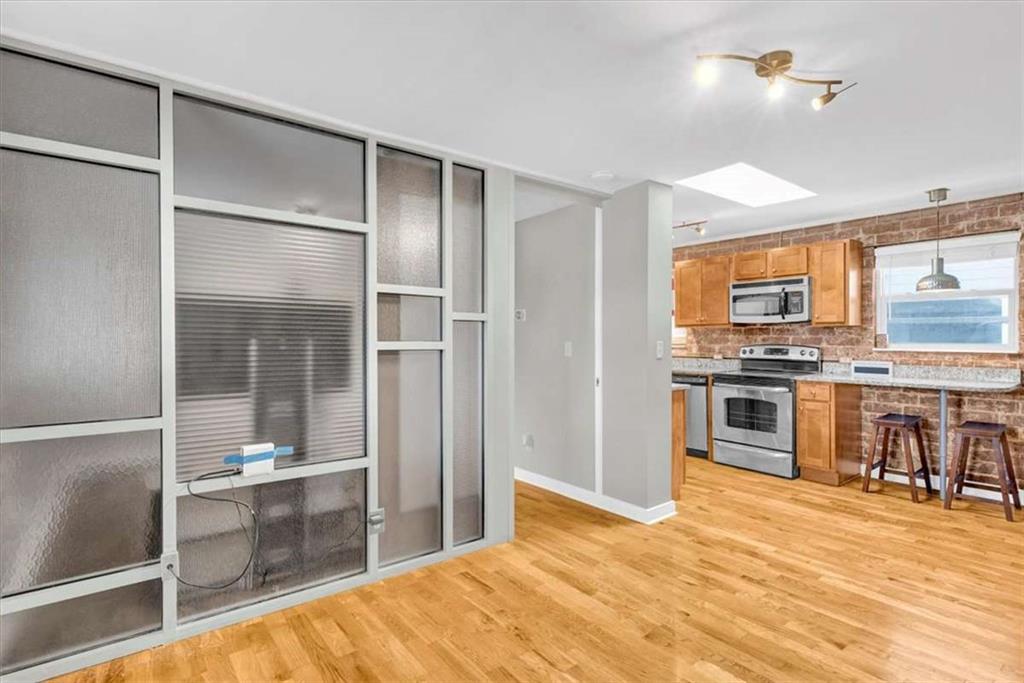 562 Formwalt Street Unit 4