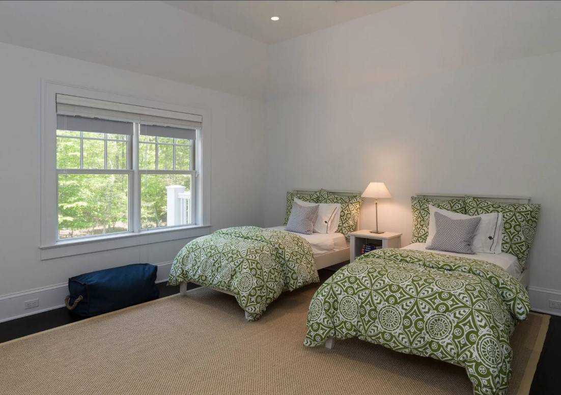 26 GOLF CLUB DR