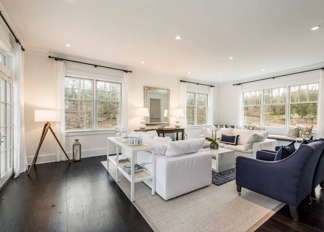 26 GOLF CLUB DR