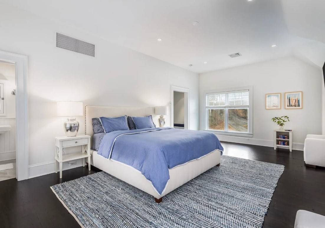 26 GOLF CLUB DR