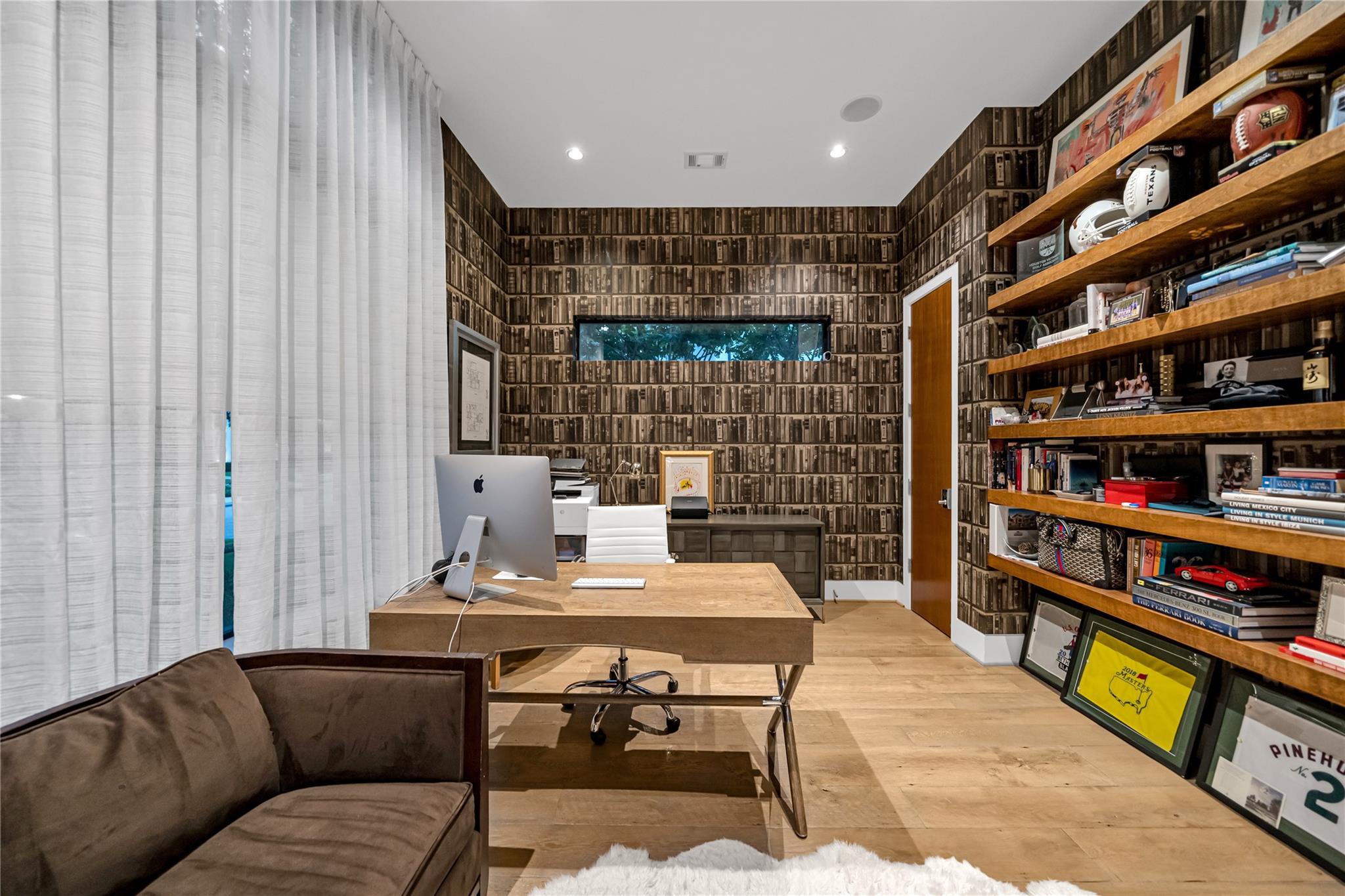 2608 Barbara Lane
