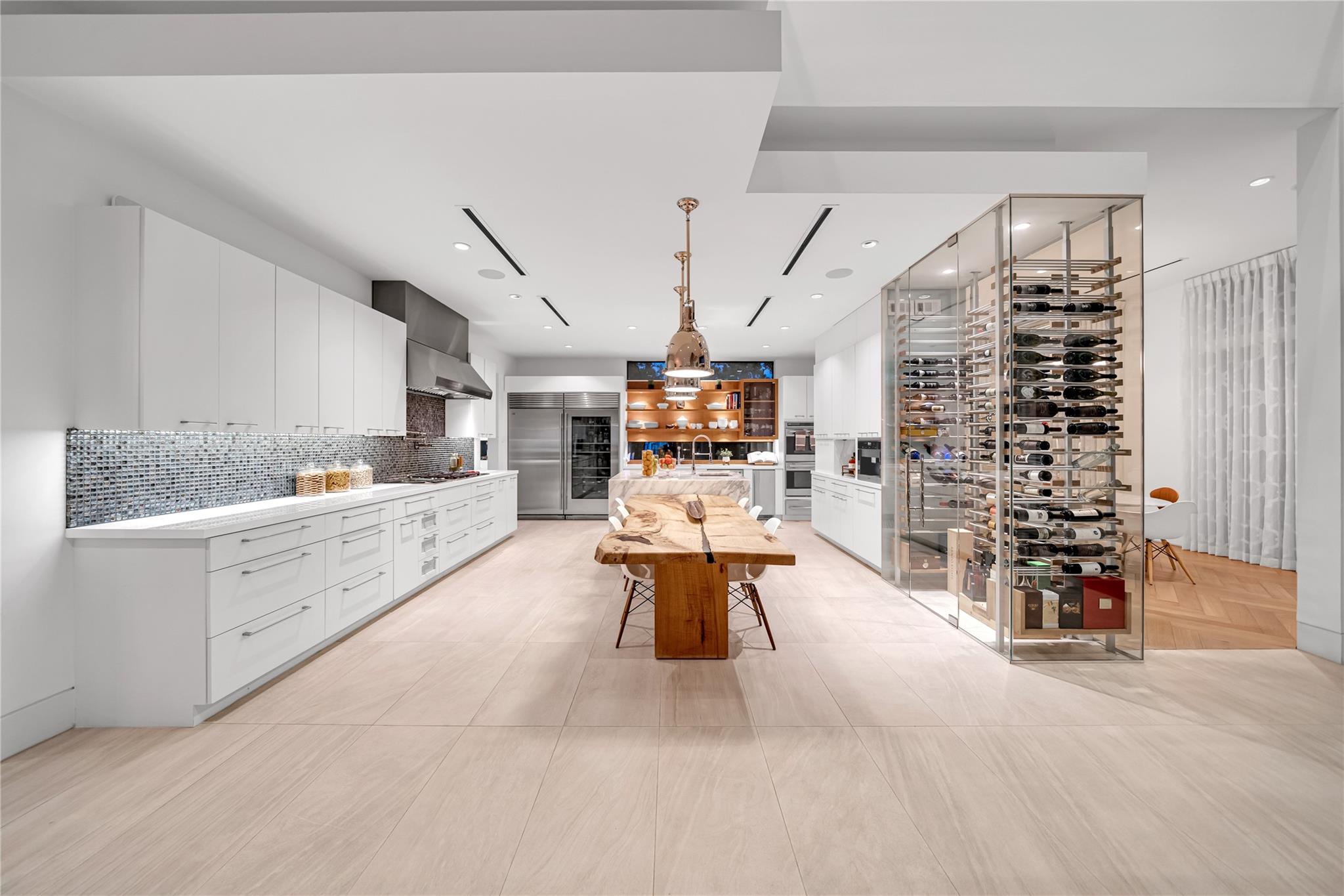 2608 Barbara Lane