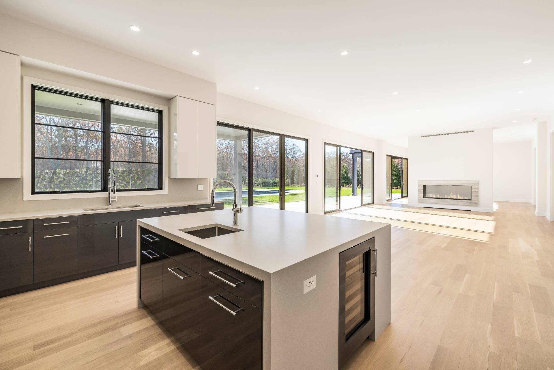 8 Terrace Ave