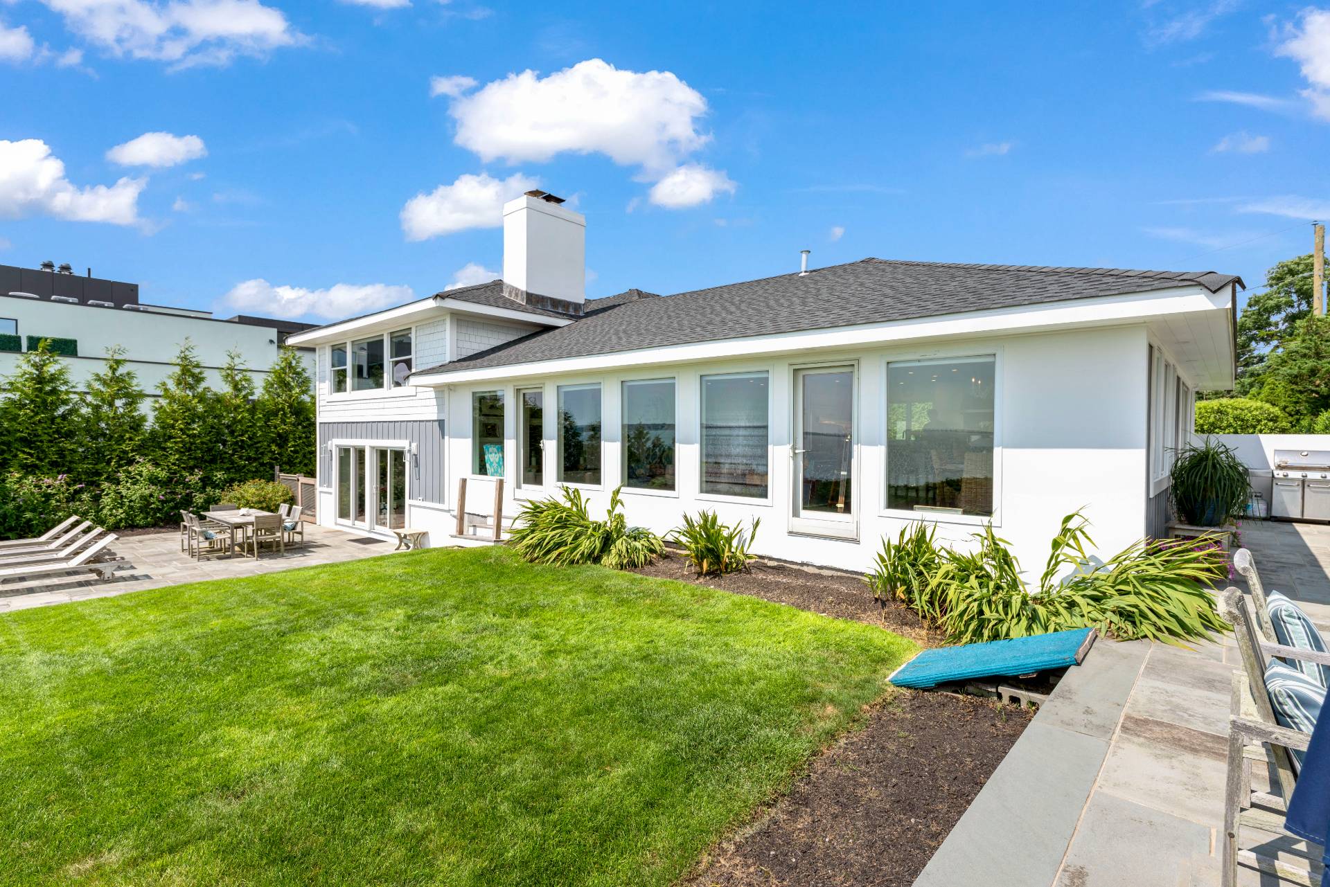 34 OCEANVIEW DR