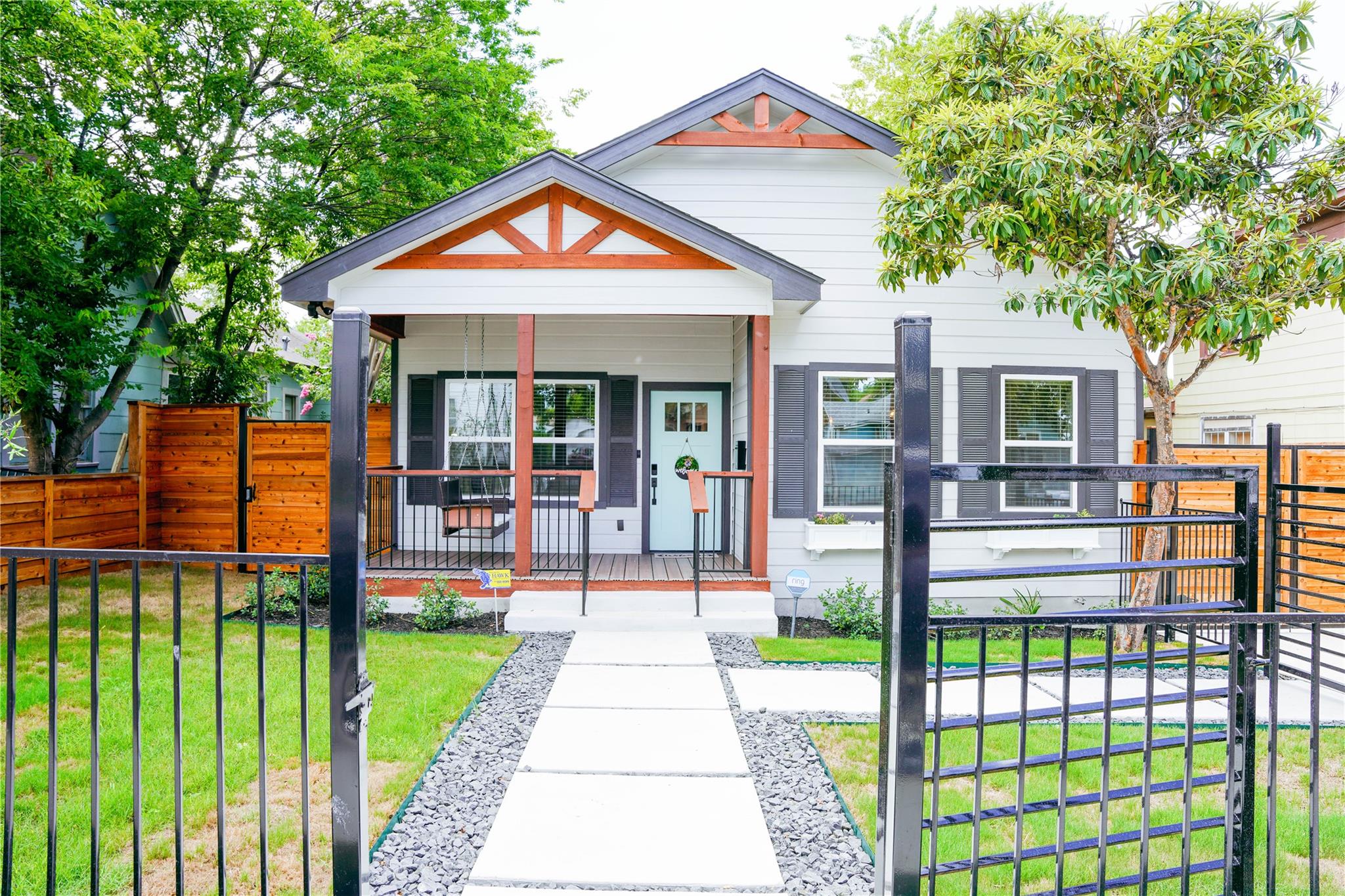 518 Rigsby Ave