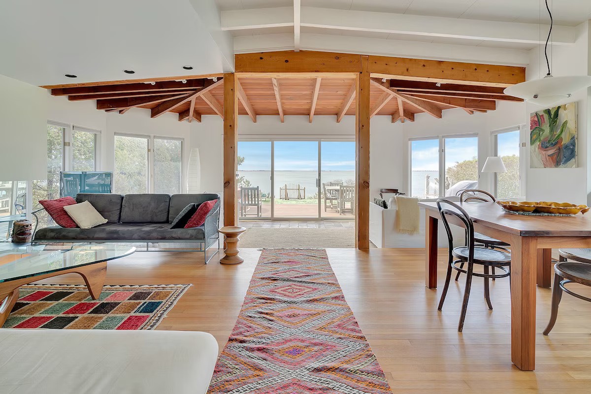 38 Oceanview Dr