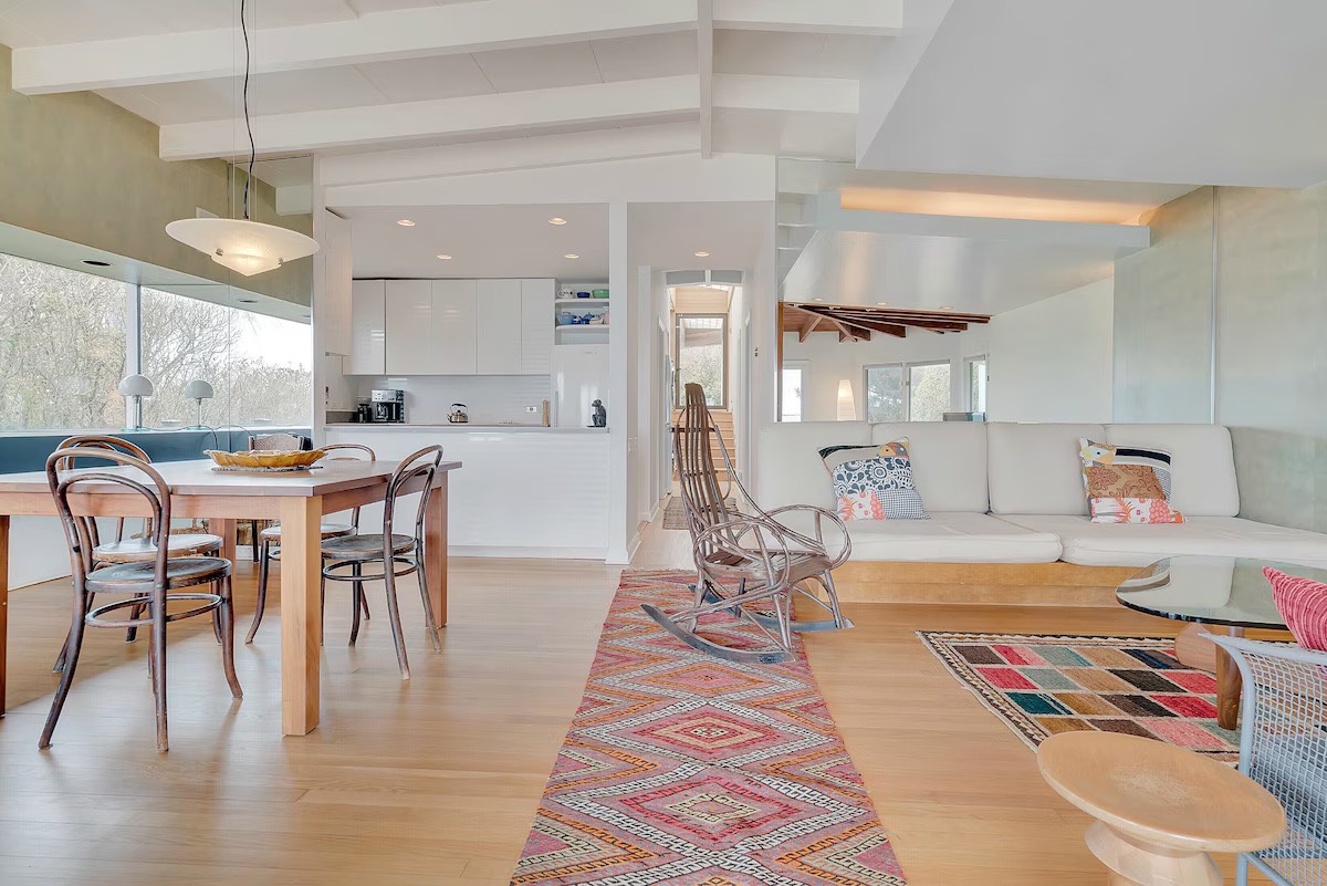 38 Oceanview Dr