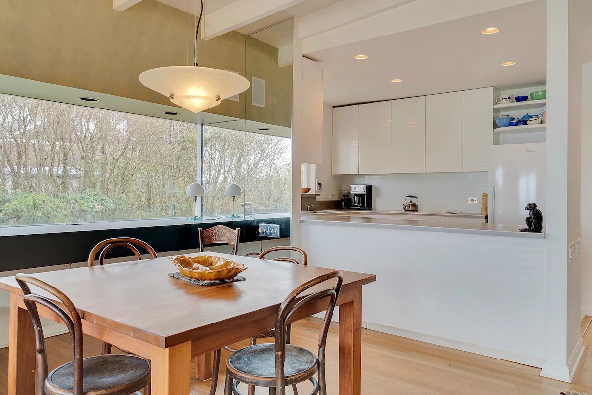 38 Oceanview Dr
