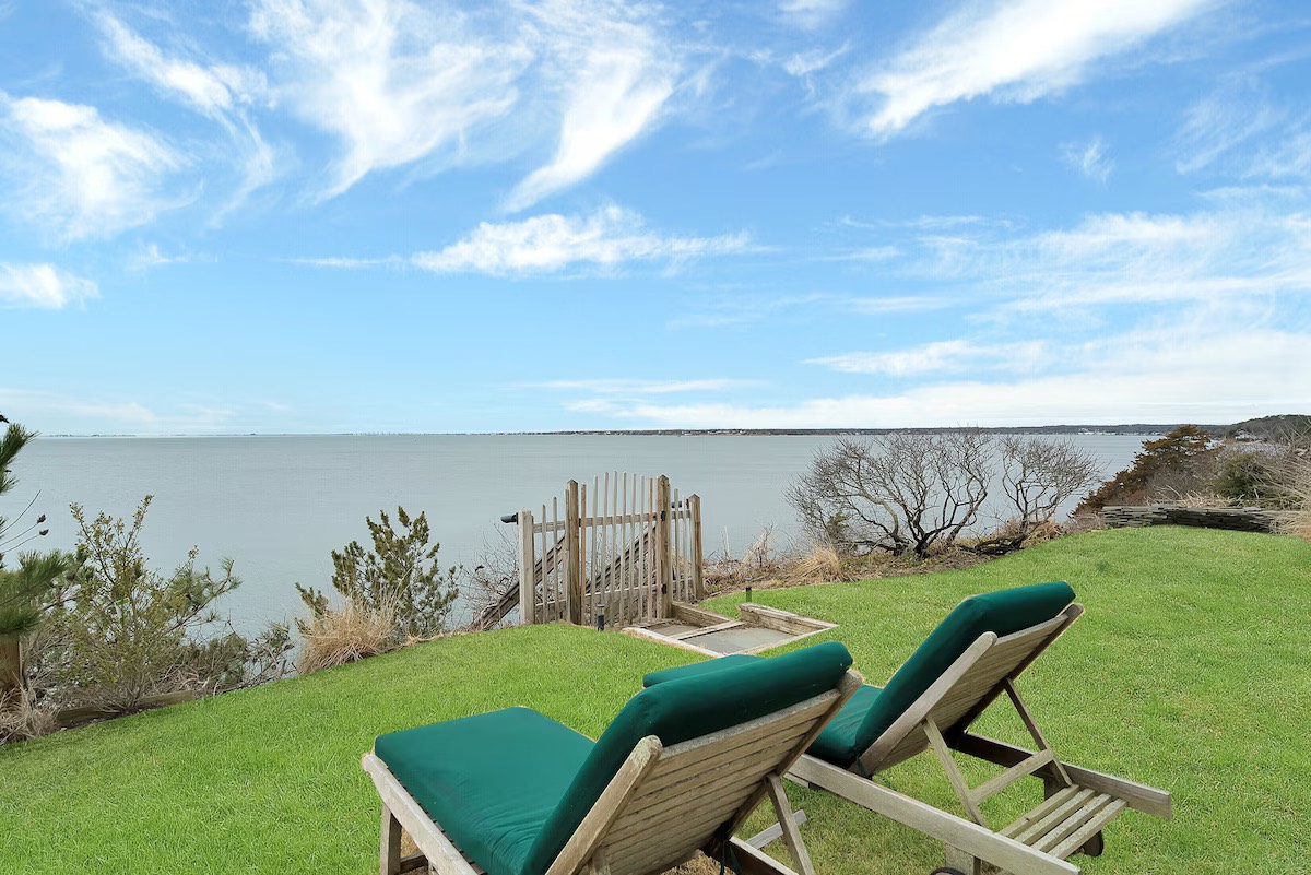 38 Oceanview Dr