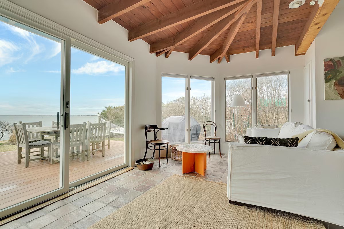 38 Oceanview Dr