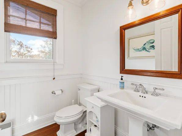 5 Highview Dr