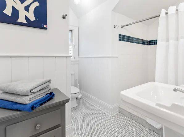 5 Highview Dr
