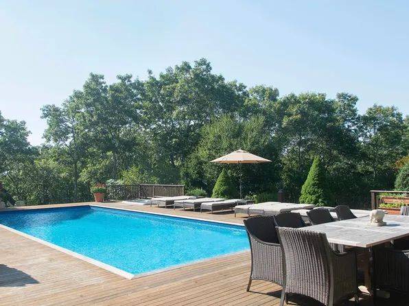 5 Highview Dr