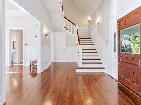 5 Highview Dr