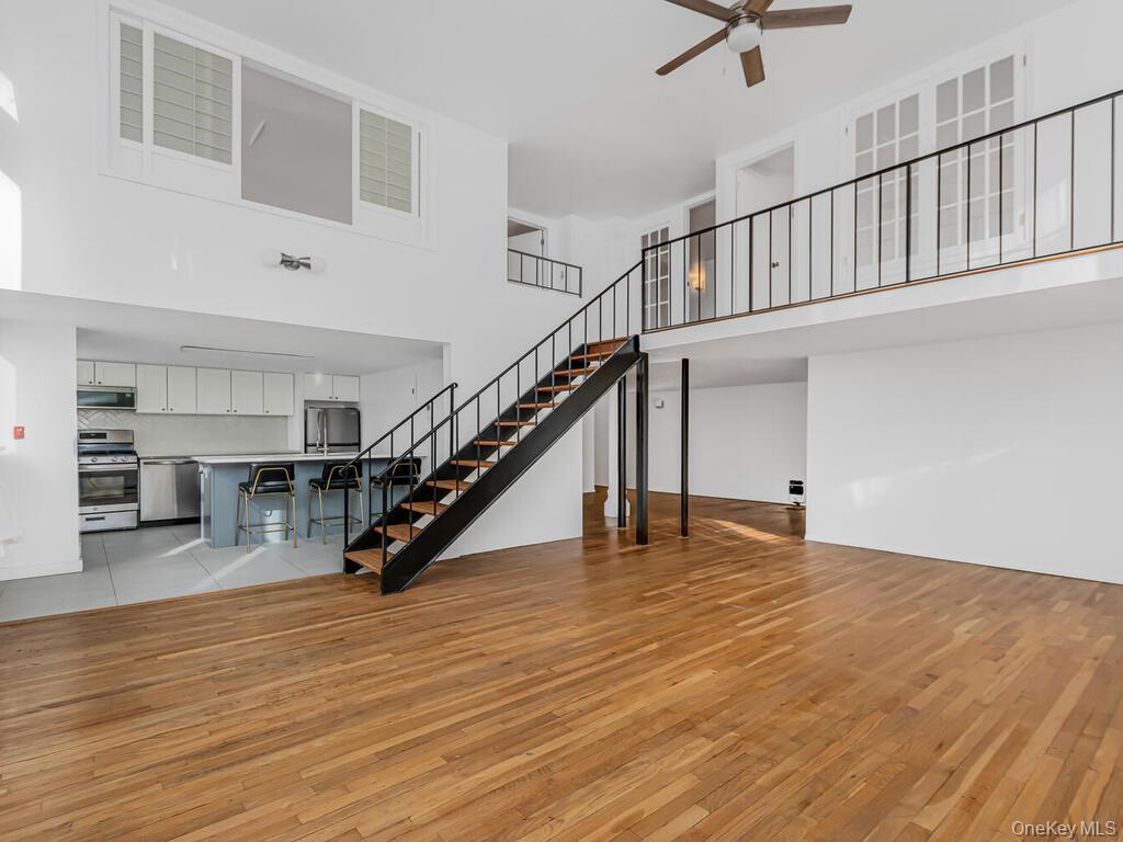 305 E 108th Street Unit: 4B