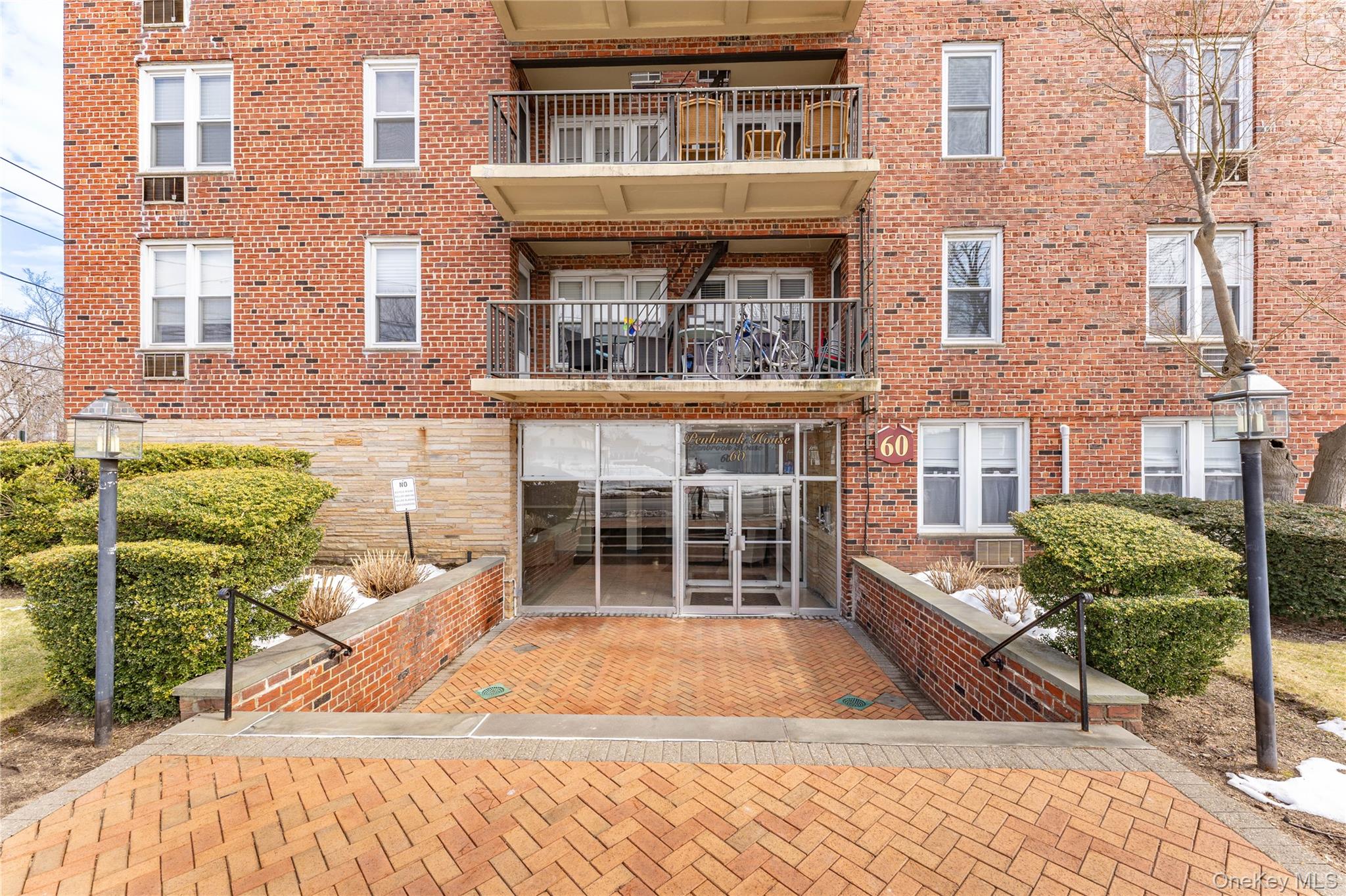 60 Hempstead Avenue Unit: 2K