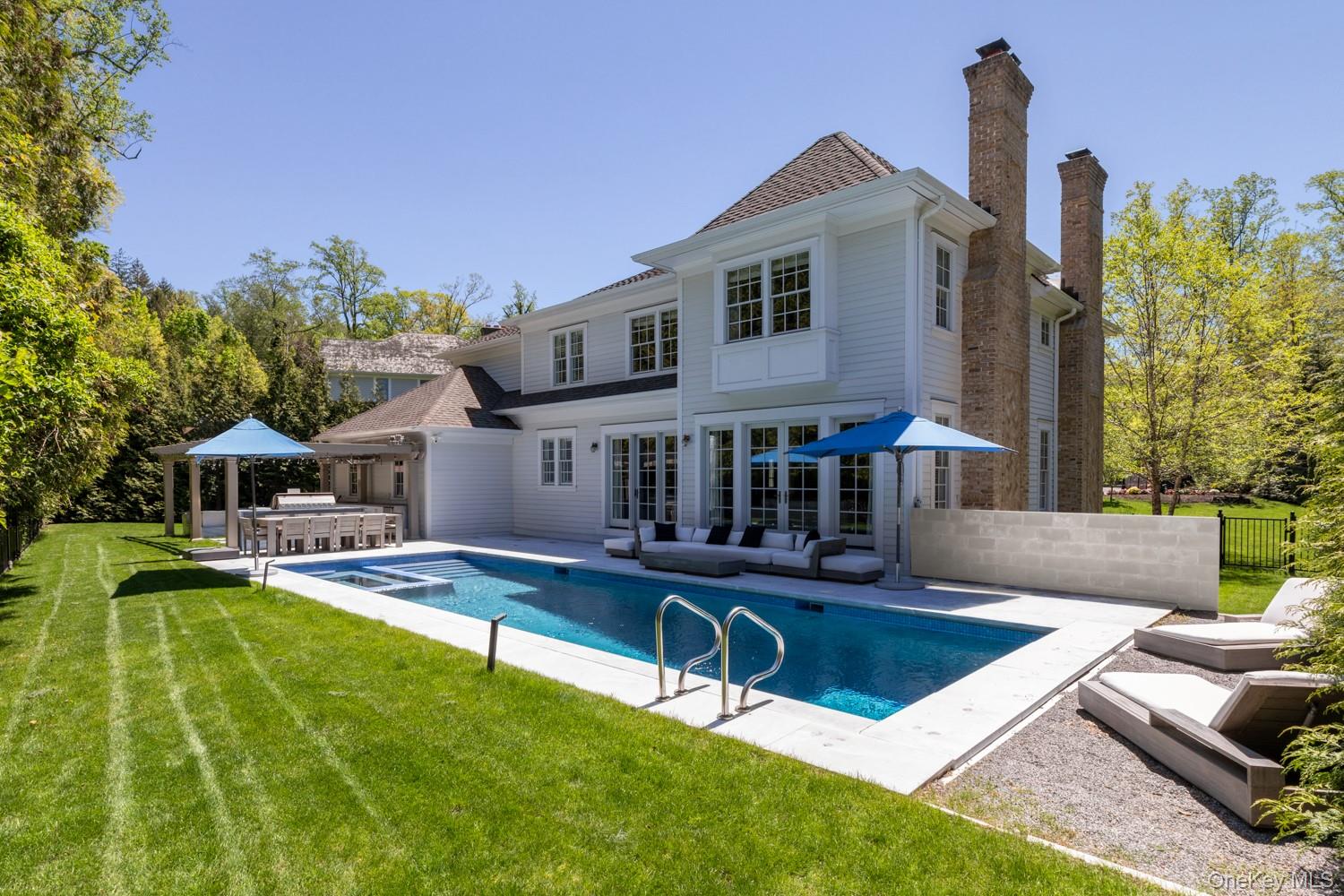 152 Plymouth Court