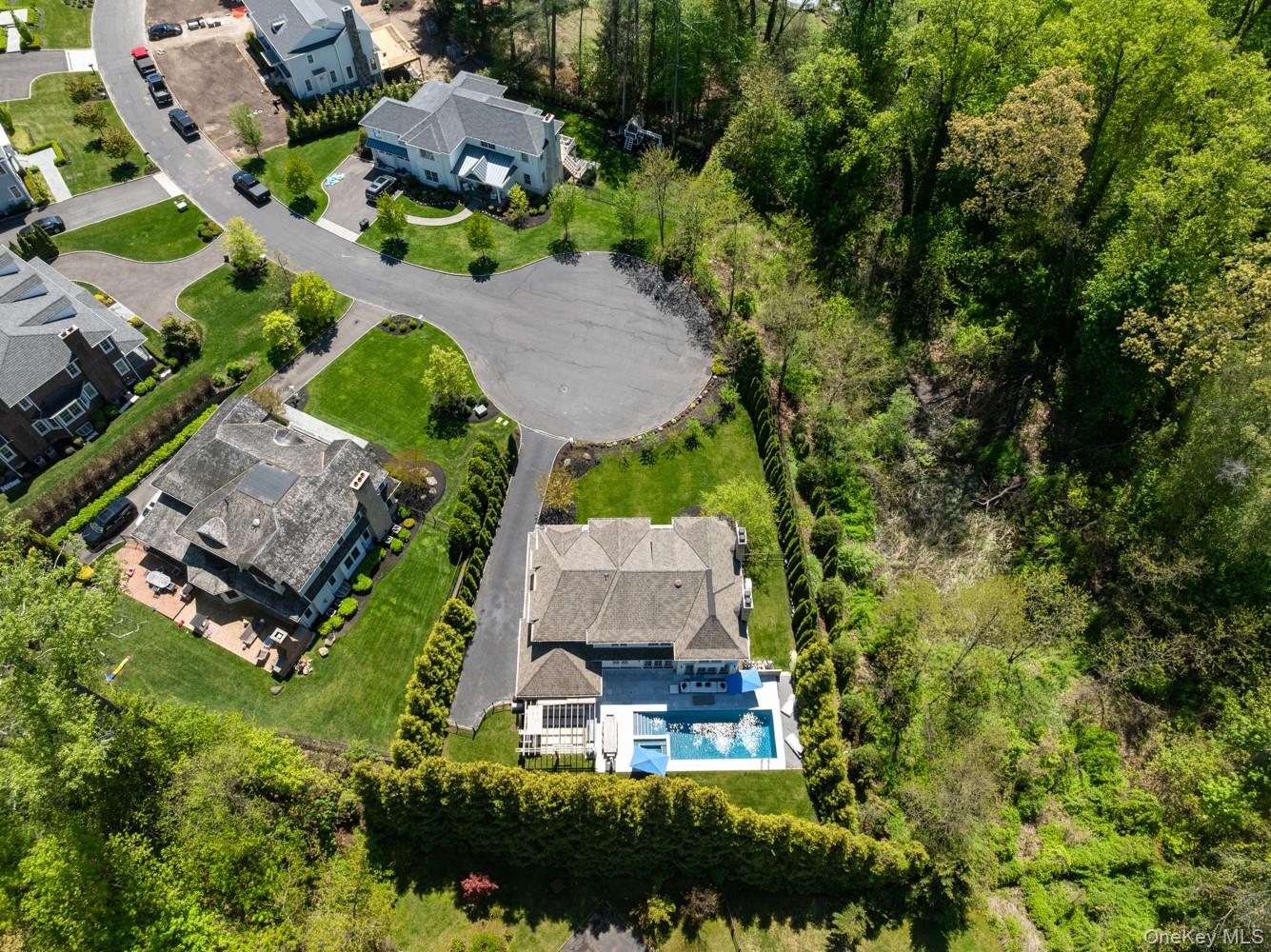 152 Plymouth Court