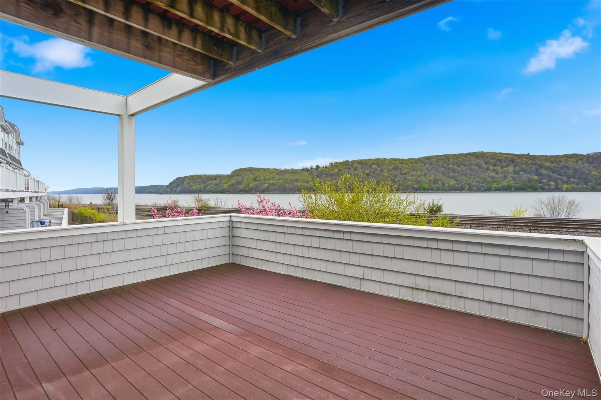 136 Hudson Pointe Drive