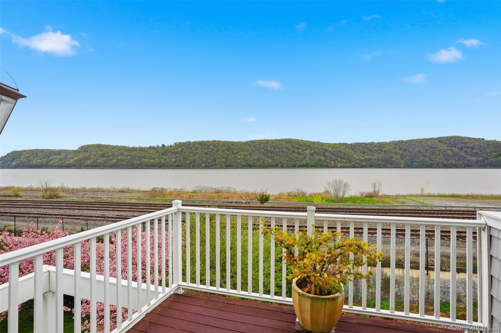 136 Hudson Pointe Drive