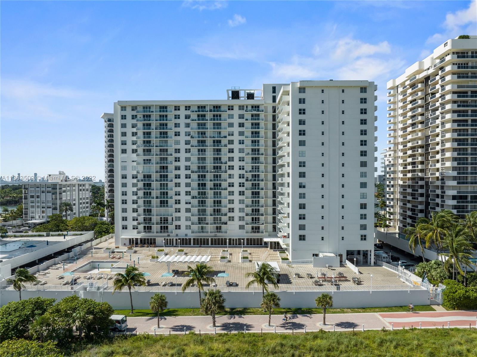 5701 Collins Ave # 712
