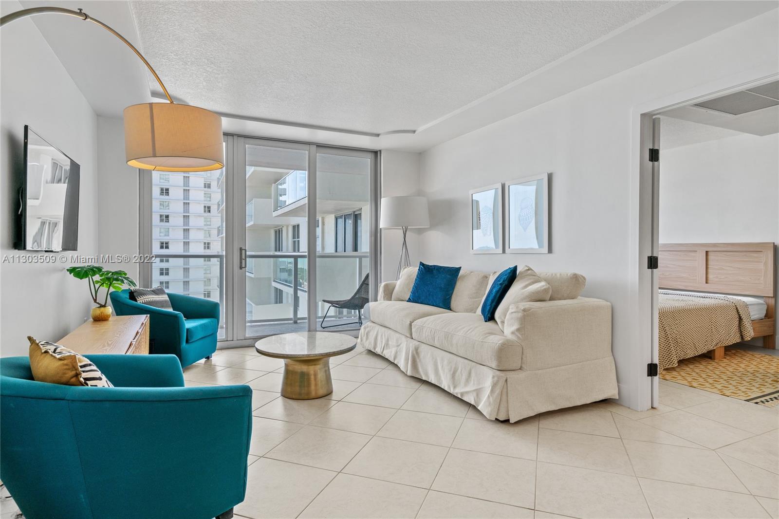 5701 Collins Ave # 712