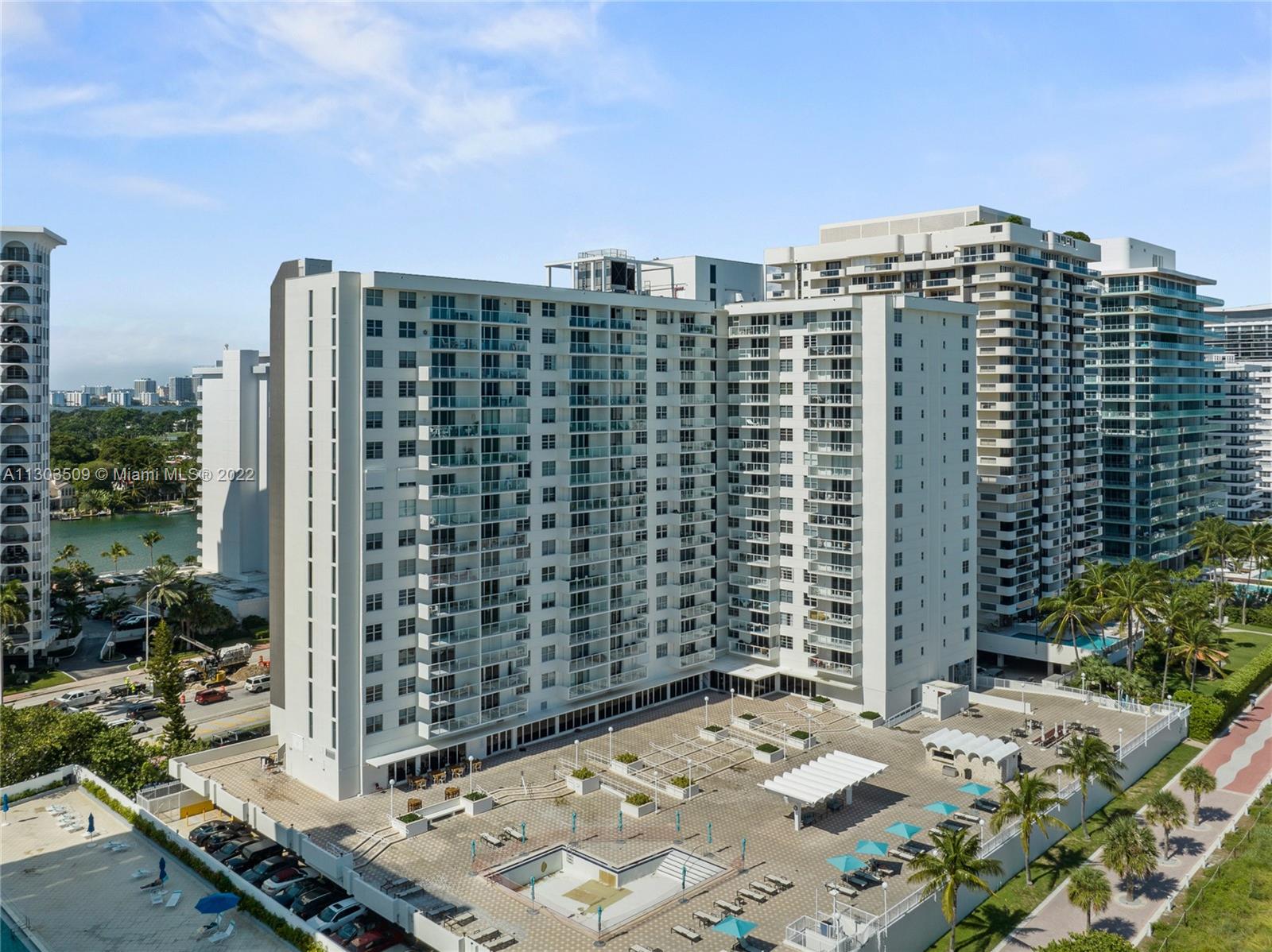 5701 Collins Ave # 712