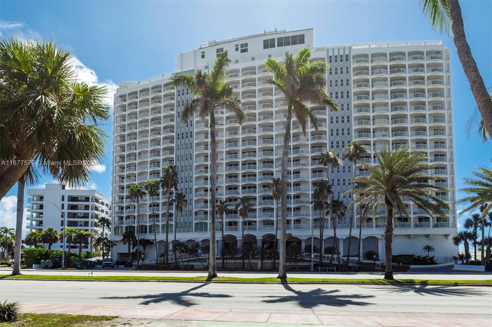 5401 Collins Ave # 349