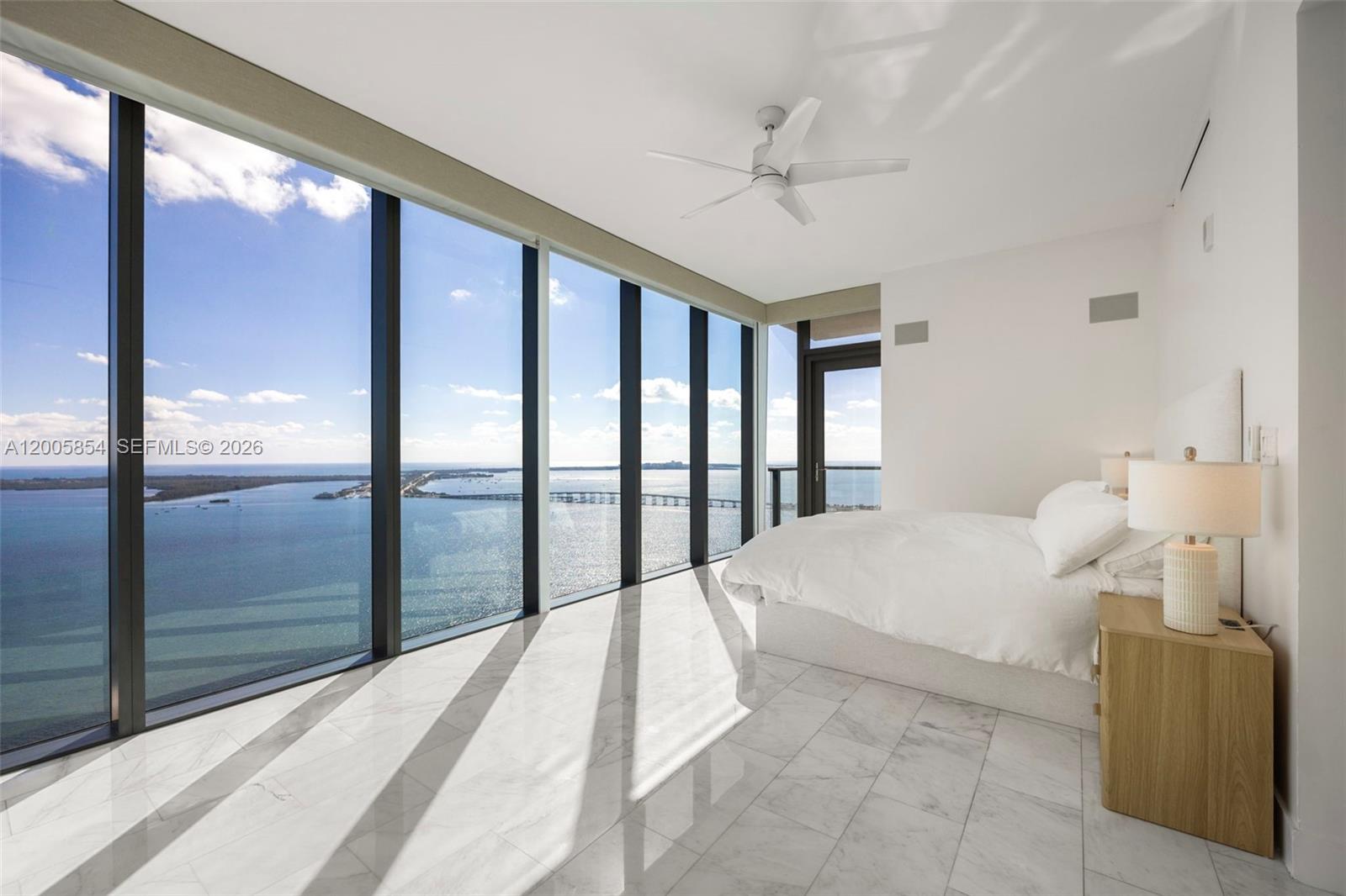 1451 Brickell Ave # 4002