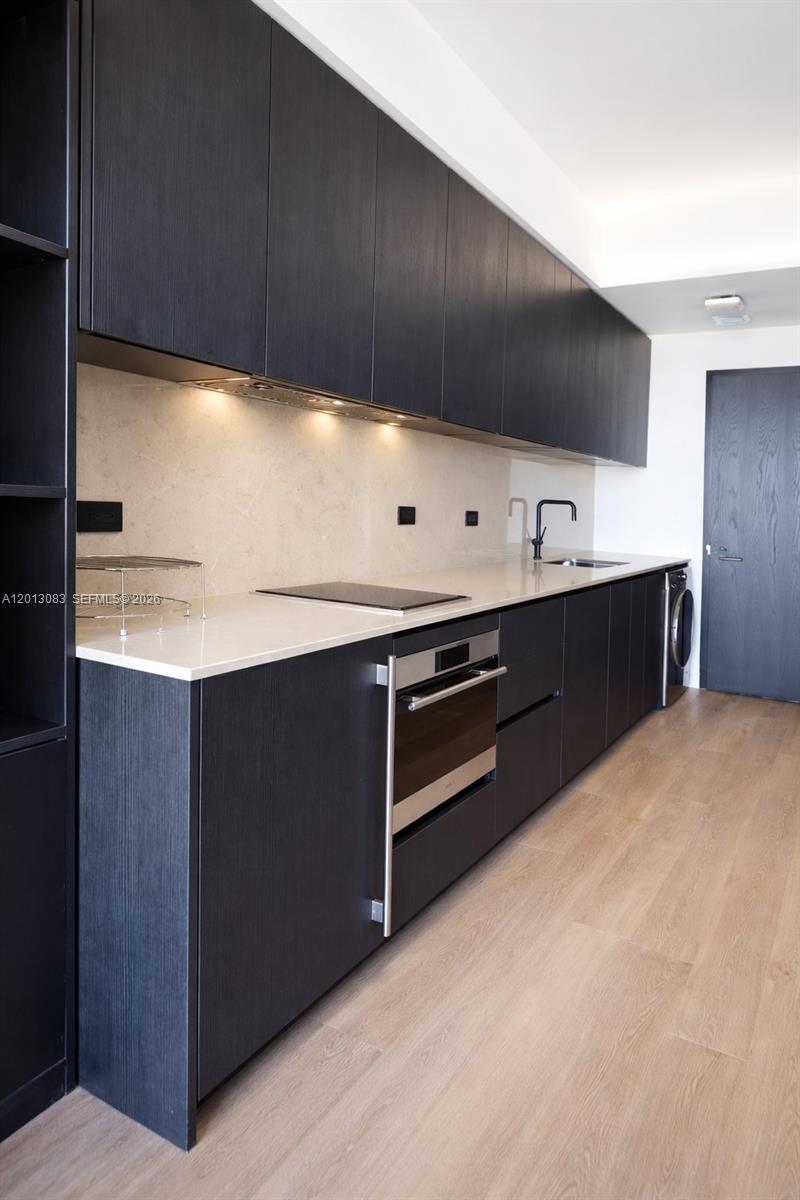 20 NE 11 st # 3403B