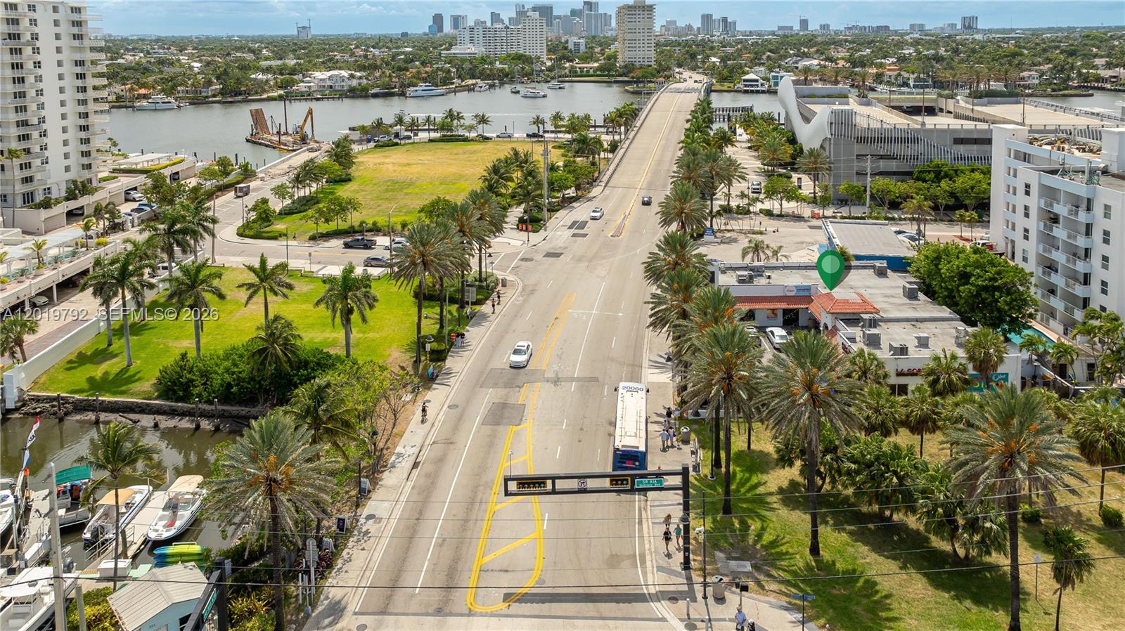 2915 E Las Olas Blvd