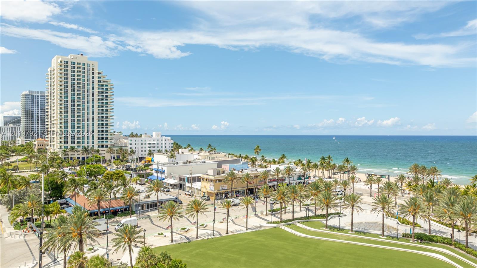 2915 E Las Olas Blvd