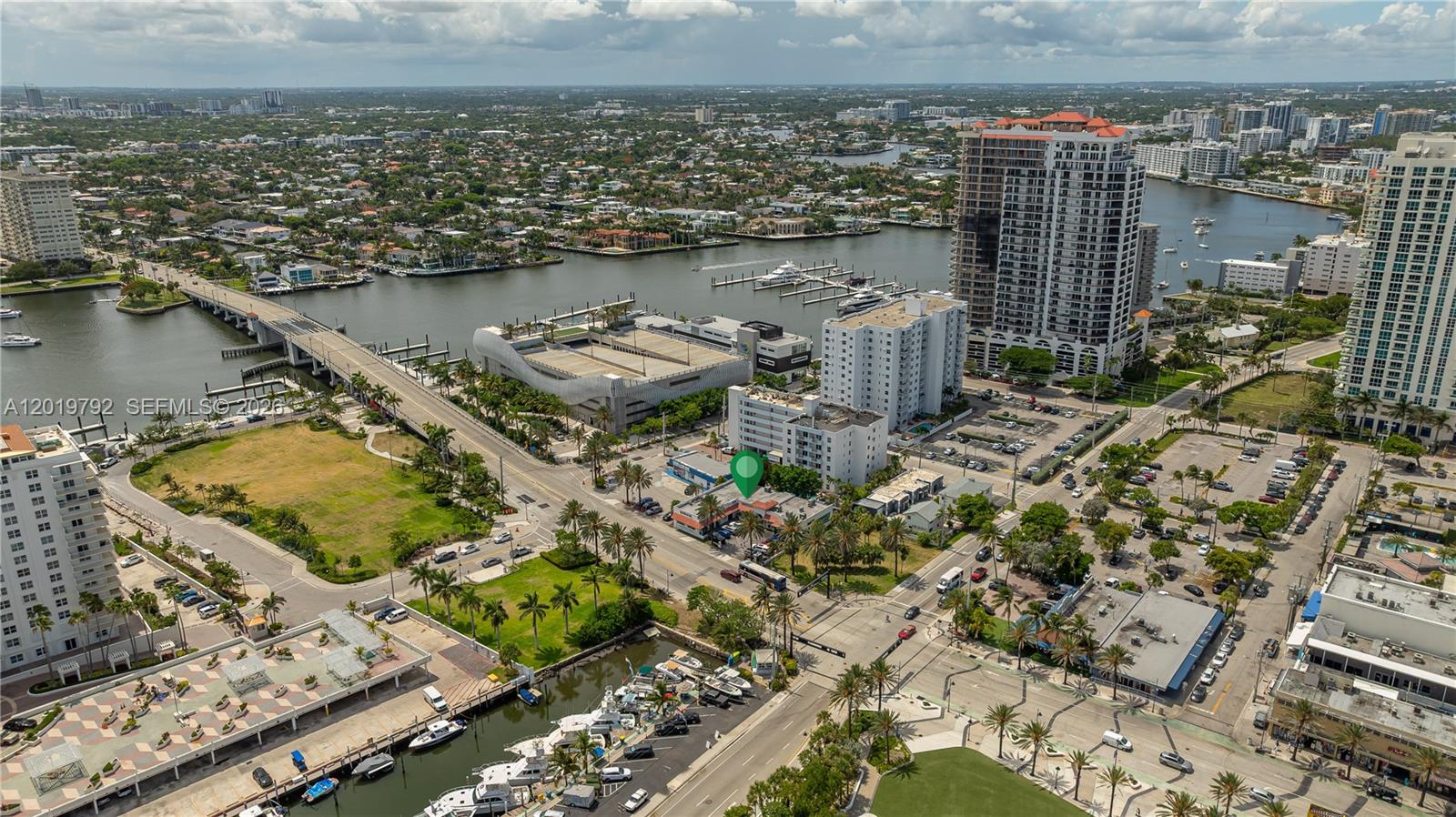 2915 E Las Olas Blvd