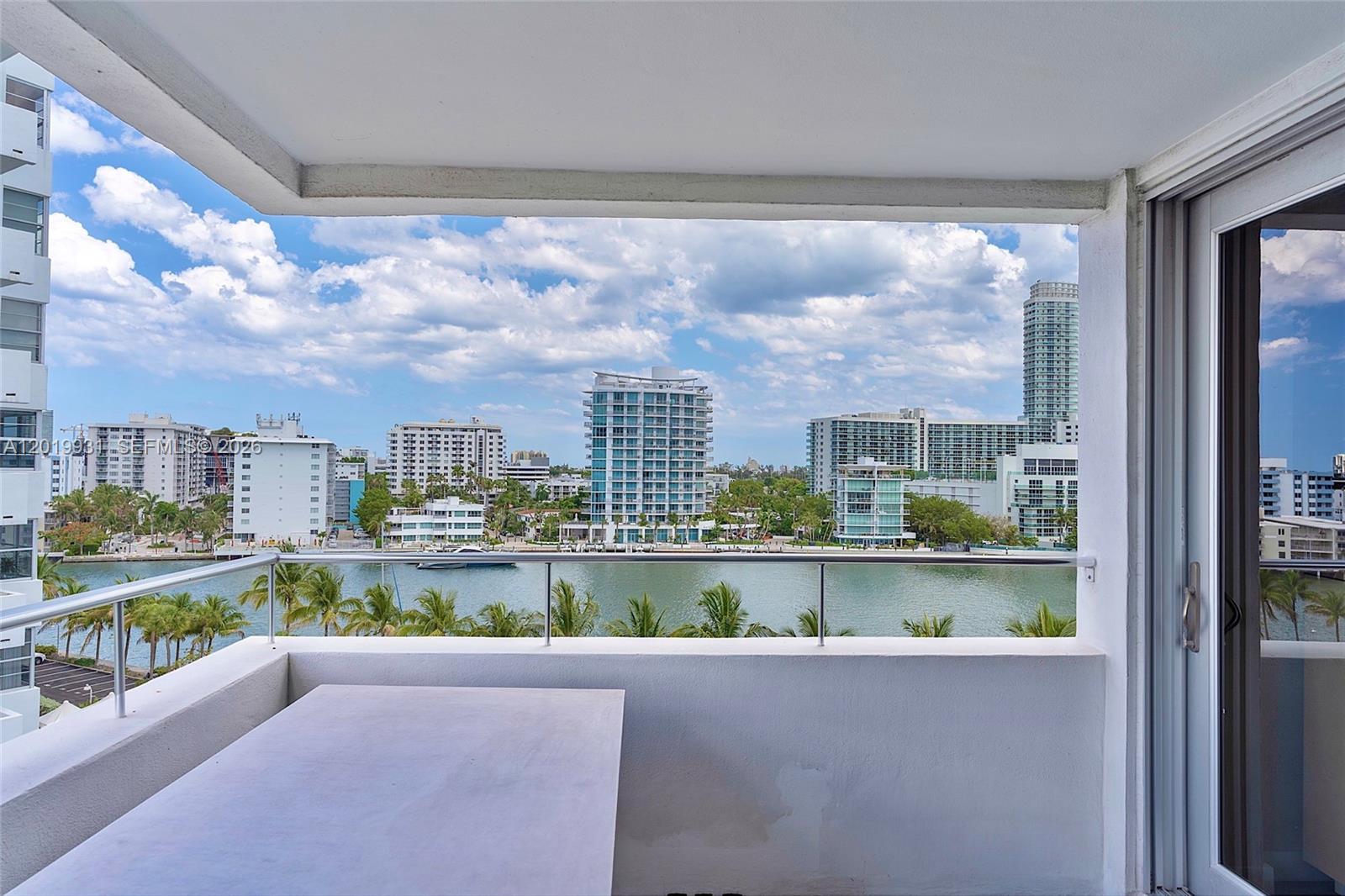 16 Island Ave # 7C