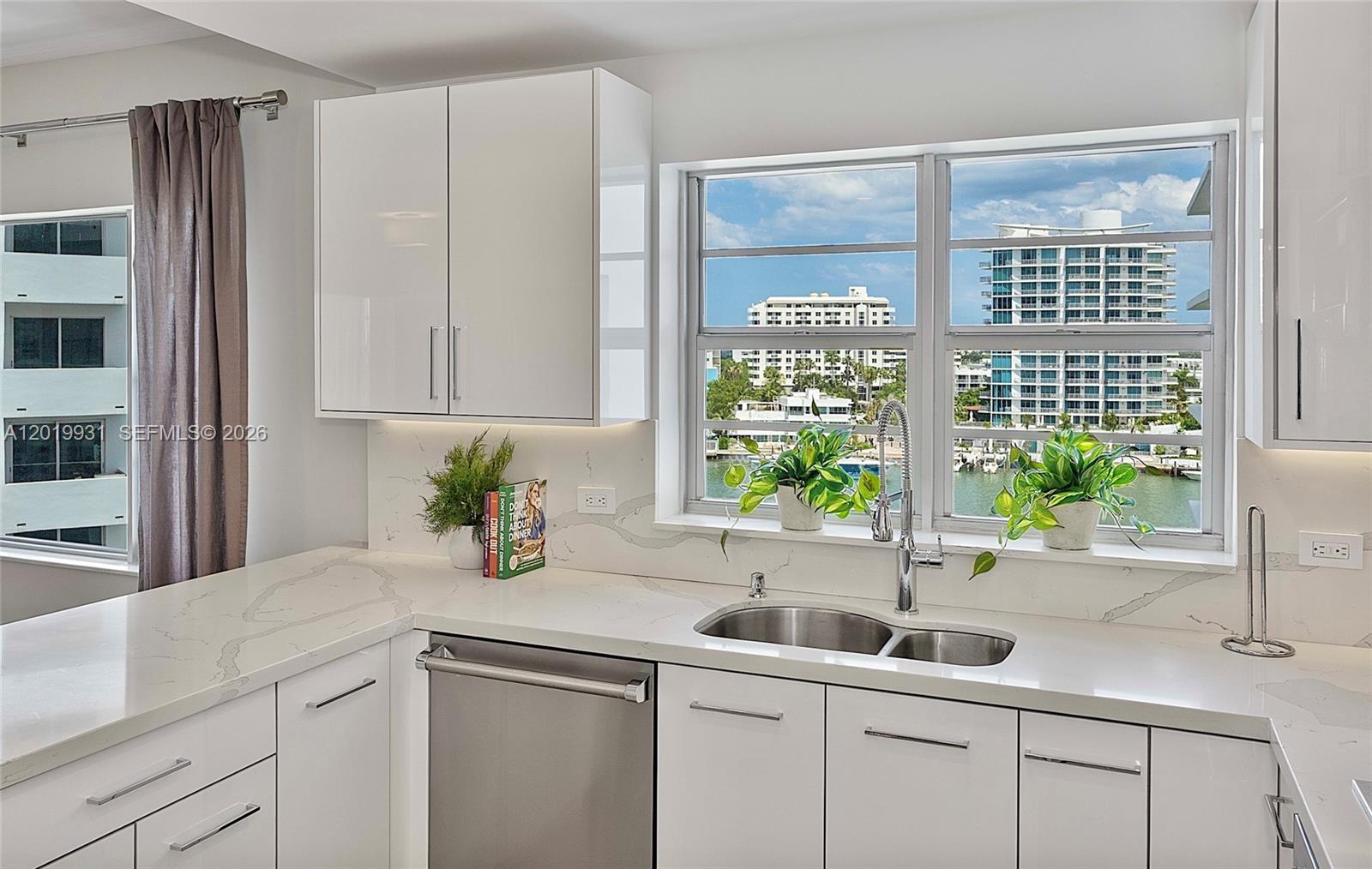 16 Island Ave # 7C