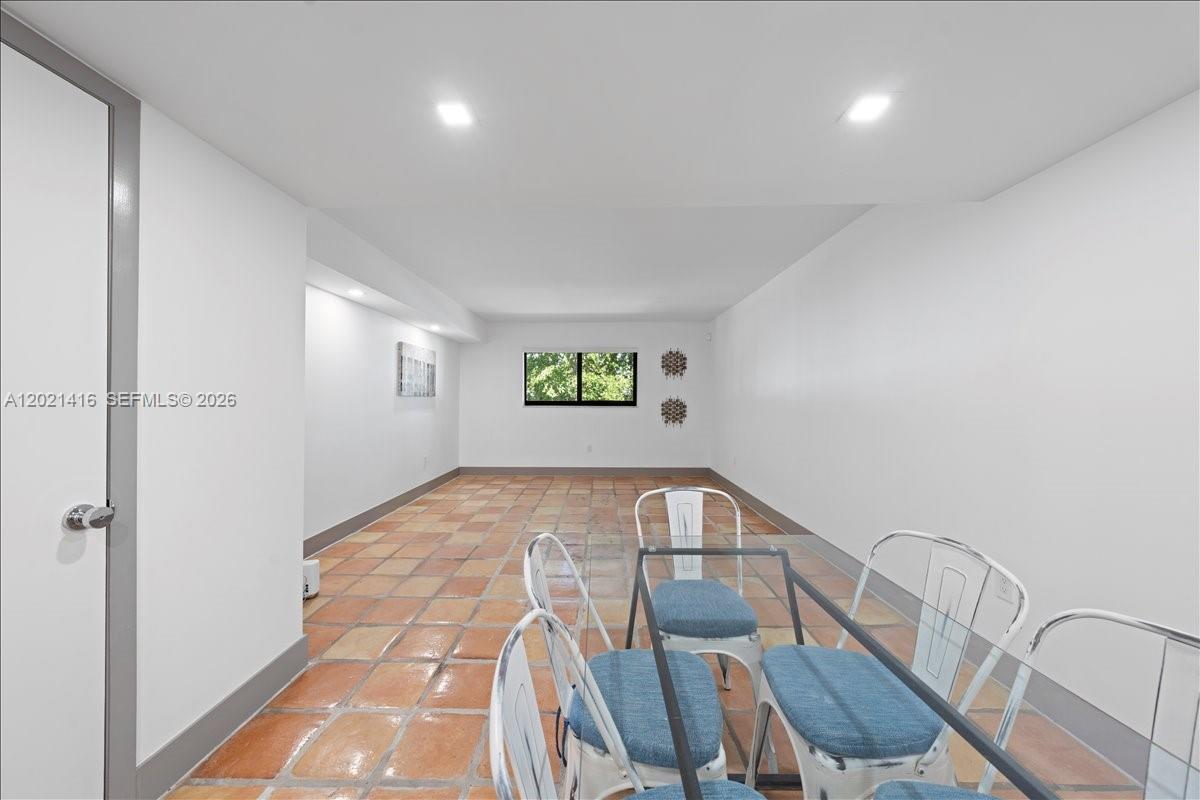 5750 Turin St # 207