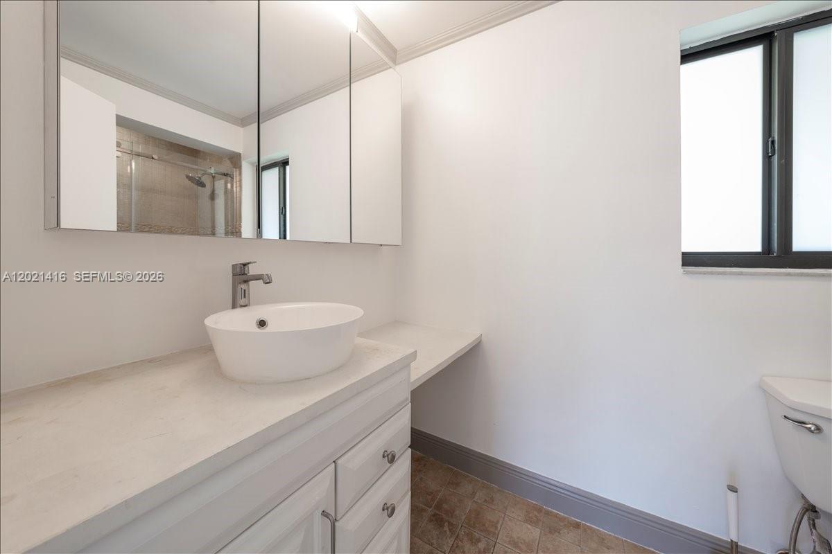 5750 Turin St # 207