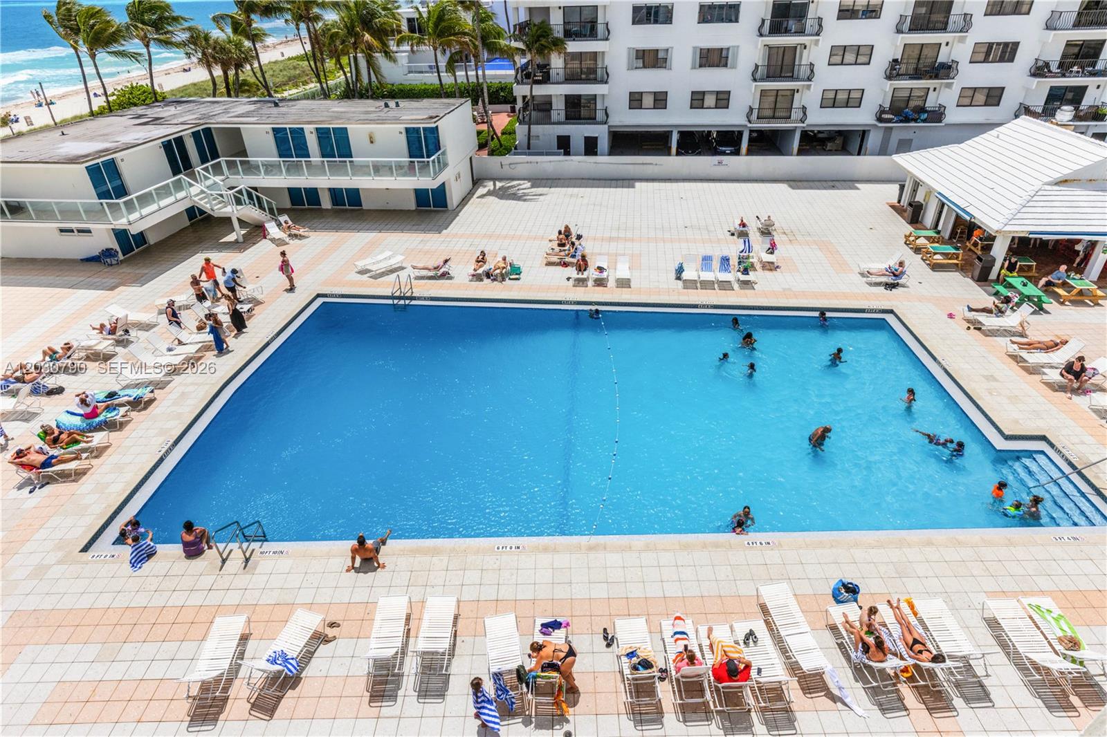 5445 Collins Ave # 1506