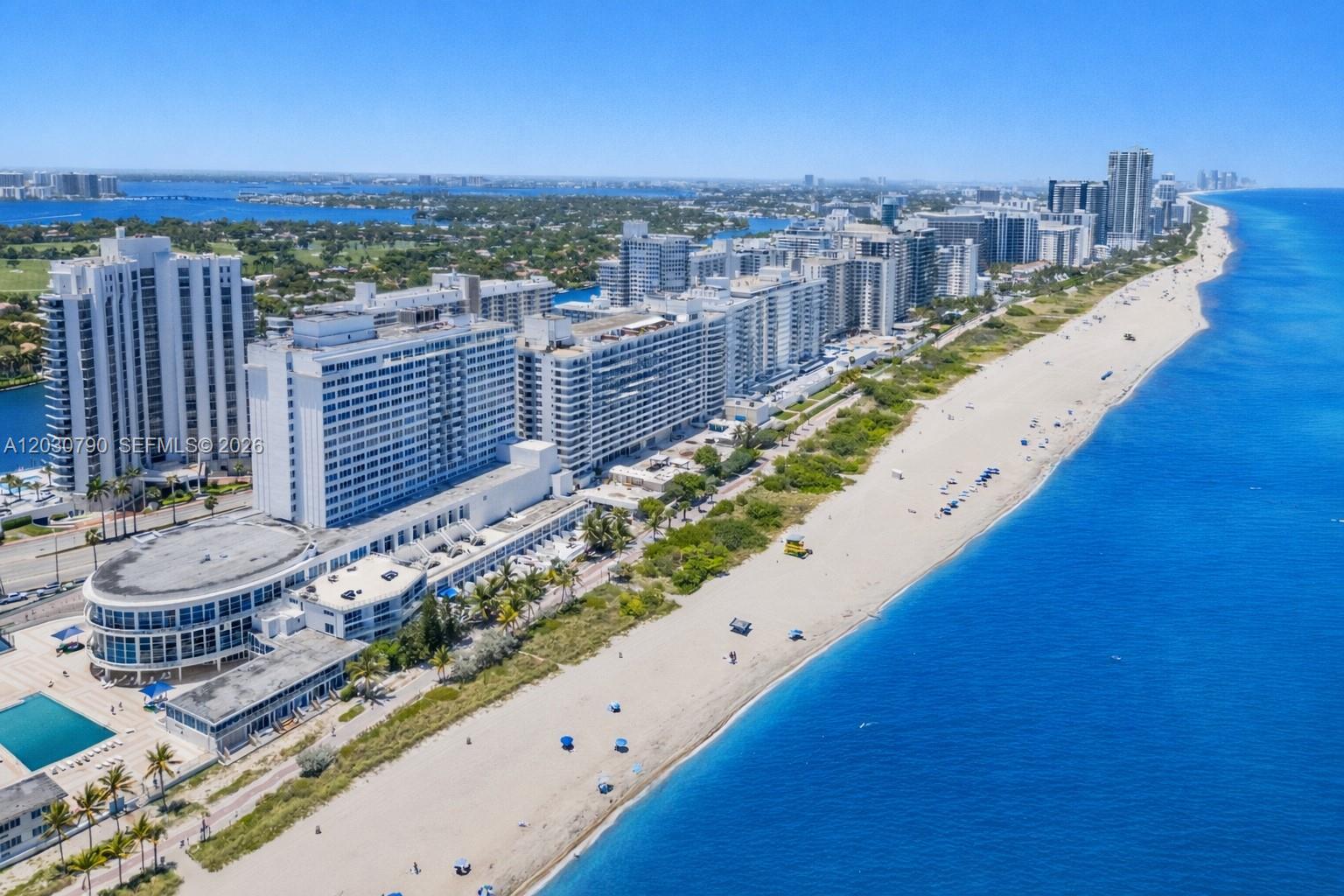 5445 Collins Ave # 1506