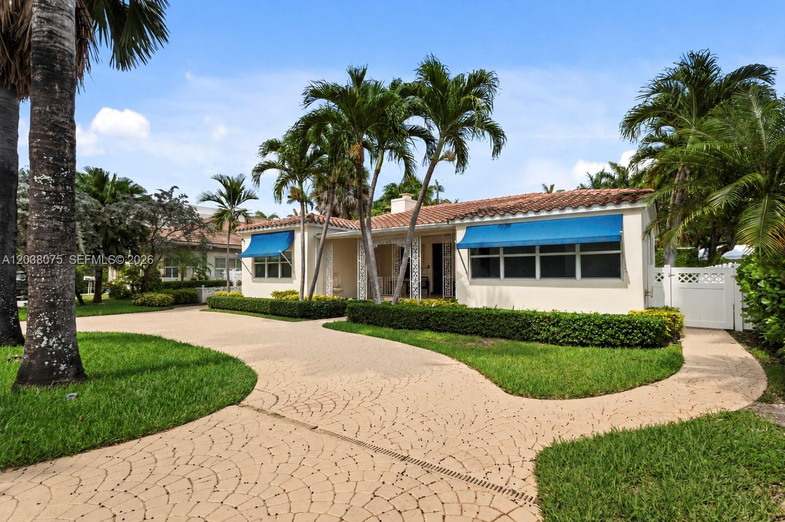 7611 Miami View Dr