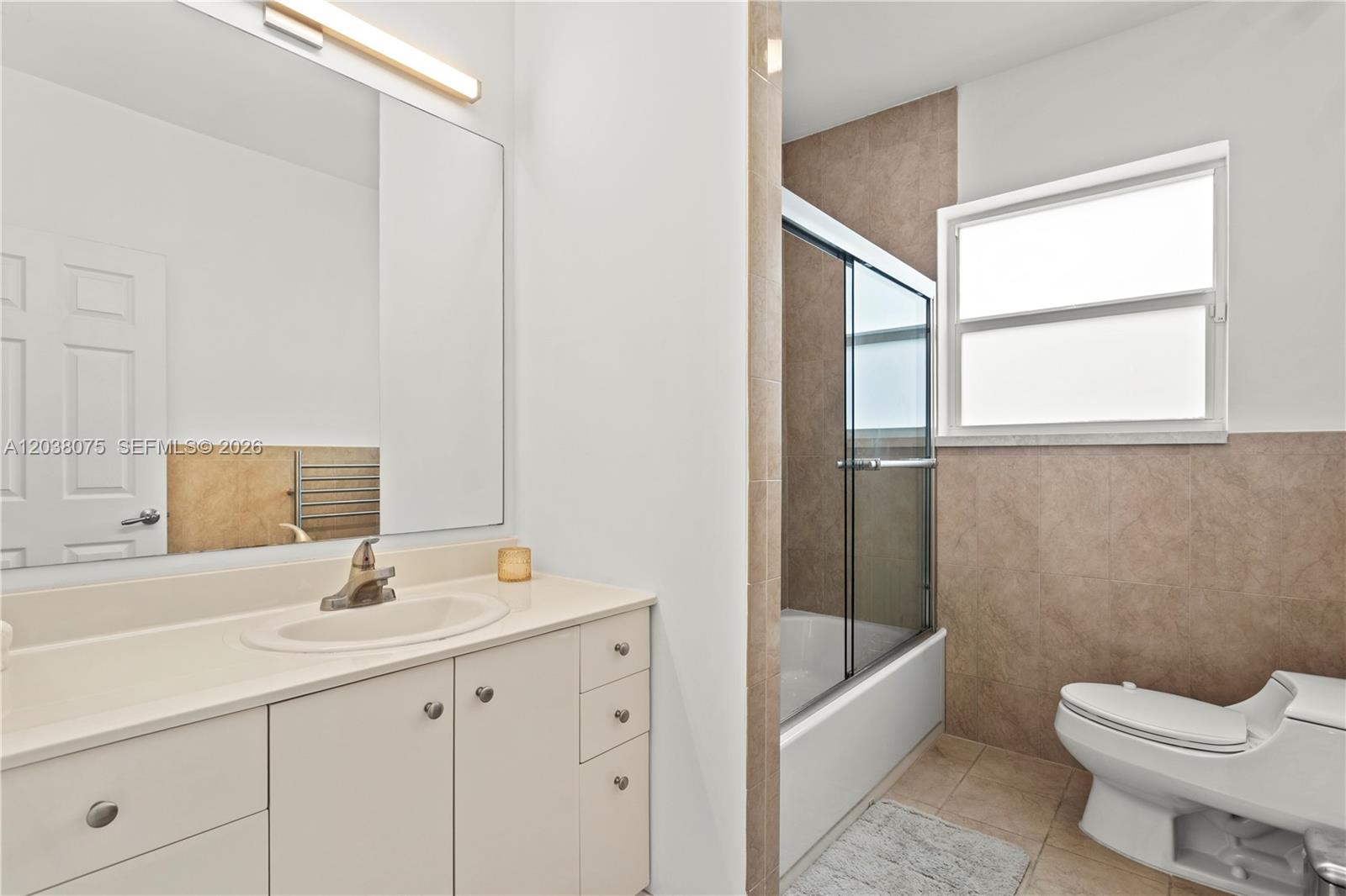 7611 Miami View Dr