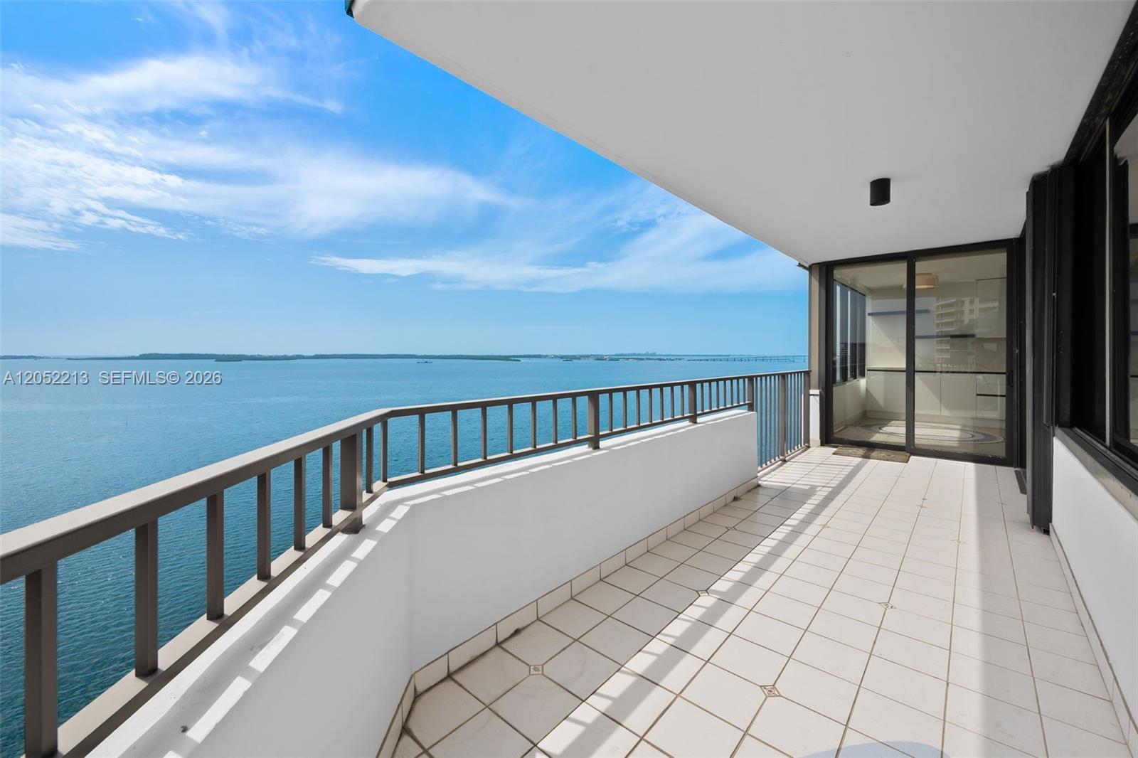 520 Brickell Key Dr # A1206
